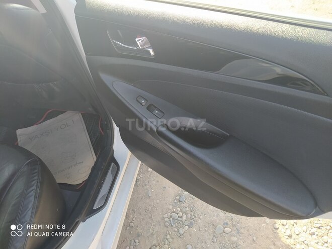 Hyundai Sonata 2010, 200,000 km - 2.4 l - Sabirabad