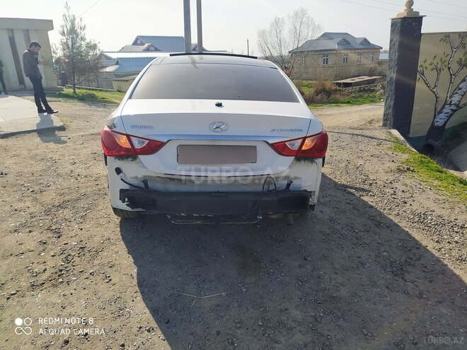 Hyundai Sonata 2010, 200,000 km - 2.4 l - Sabirabad