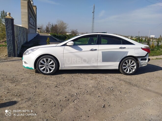 Hyundai Sonata 2010, 200,000 km - 2.4 l - Sabirabad