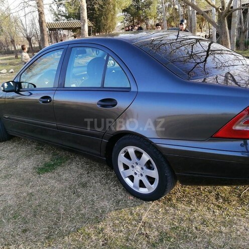 Mercedes C 220 2001, 268,000 km - 2.2 л - Bərdə