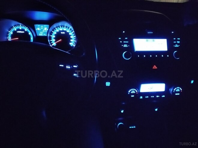 Hyundai ix35 2012, 99,550 km - 2.0 l - Tovuz