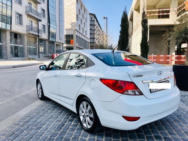 Hyundai Accent 2012, 360,000 km - 1.6 l - Bakı
