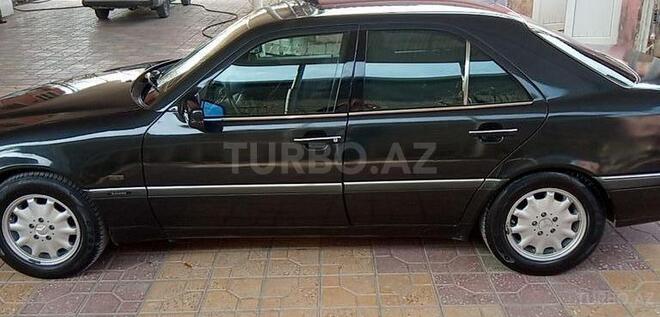 Mercedes C 220 1994, 254,325 km - 0.3 l - Beyləqan