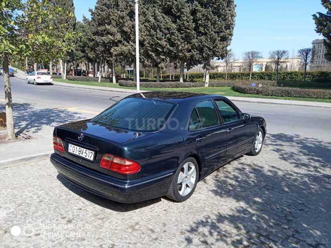 Mercedes E 240 2001, 195,600 km - 2.6 l - Bakı