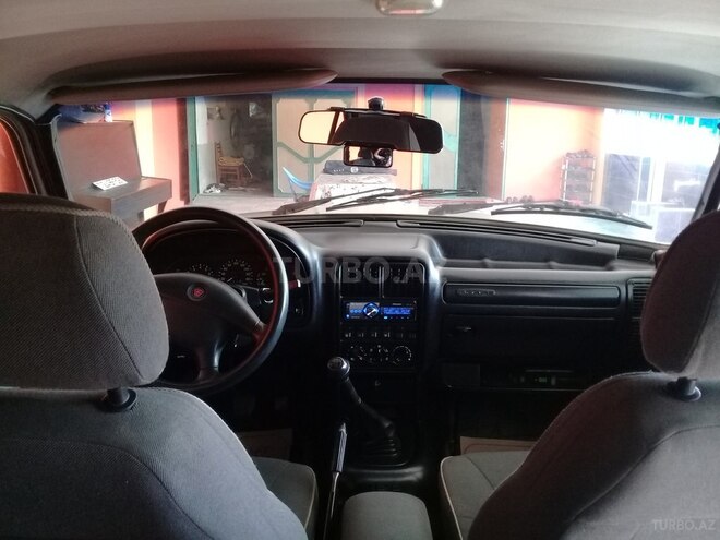 GAZ 31105 2006, 134,765 km - 2.3 l - Quba