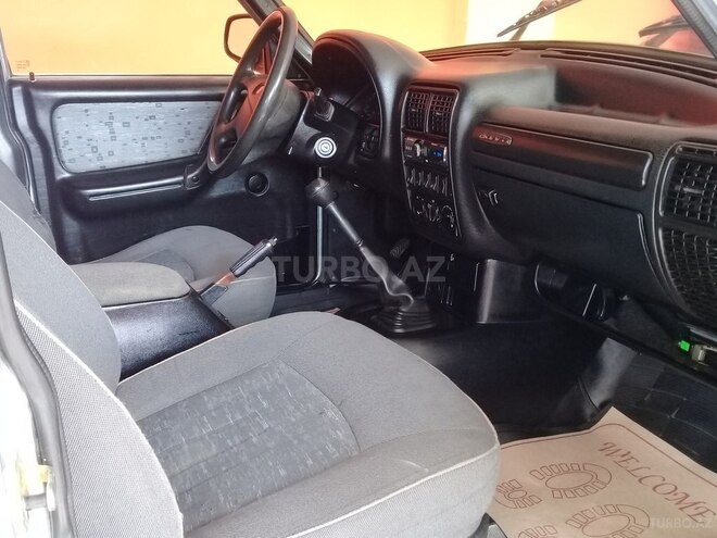 GAZ 31105 2006, 134,765 km - 2.3 l - Quba