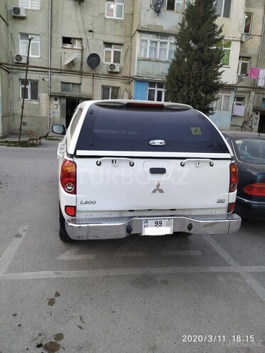 Mitsubishi L200 2011, 215,000 km - 2.5 l - Sumqayıt
