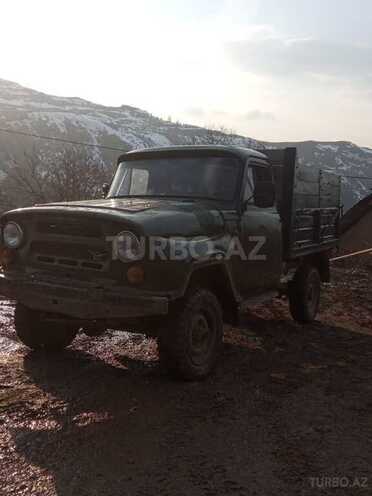 UAZ 469 1991, 15,000 km - 2.4 l - Lerik