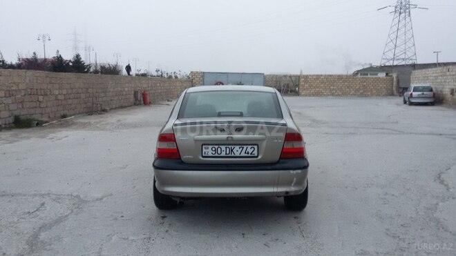 Opel Vectra 1997, 246,600 km - 2.0 l - Bakı
