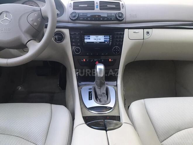 Mercedes E 270 2002, 235,400 km - 2.7 l - Bakı
