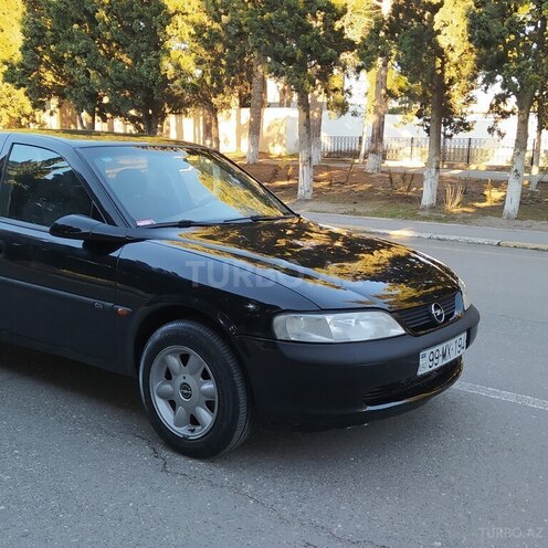 Opel Vectra 1997, 323,000 km - 1.6 l - Sumqayıt