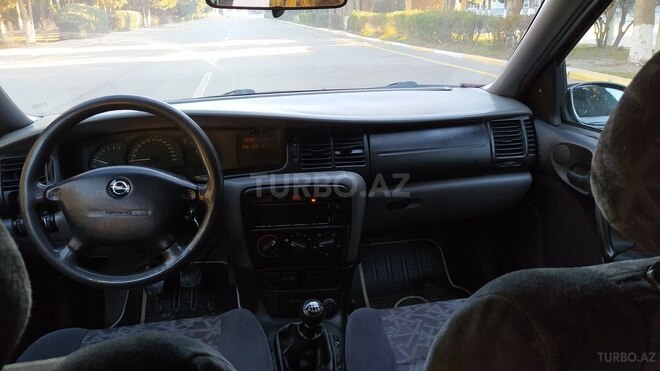 Opel Vectra 1997, 323,000 km - 1.6 l - Sumqayıt