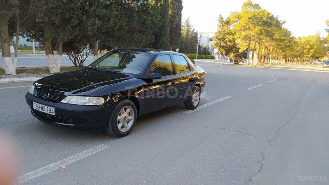Opel Vectra 1997, 323,000 km - 1.6 l - Sumqayıt