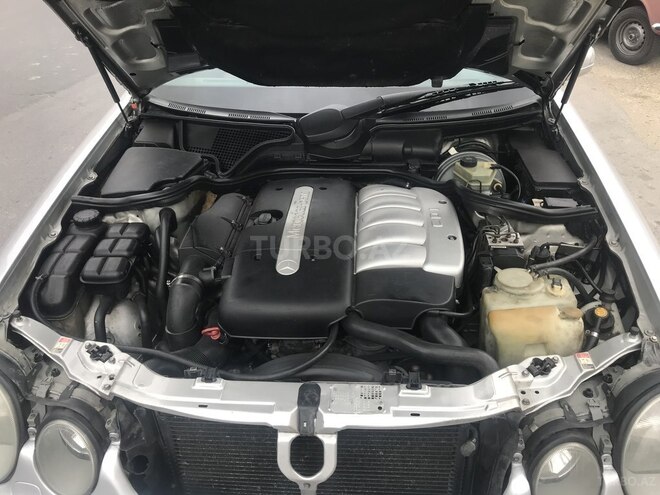 Mercedes E 270 2000, 321,000 km - 2.7 l - Bakı