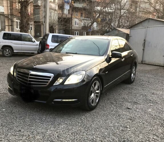 Mercedes E 220 2011, 224,000 km - 2.2 l - Bakı