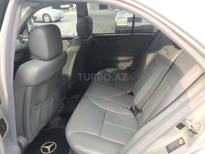 Mercedes E 320 2001, 319,000 km - 3.2 l - Sumqayıt