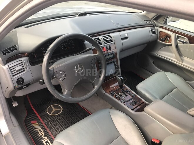 Mercedes E 320 2001, 319,000 km - 3.2 l - Sumqayıt