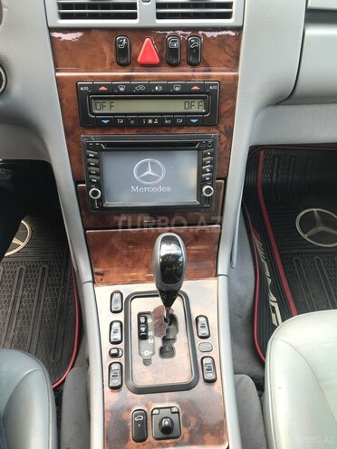 Mercedes E 320 2001, 319,000 km - 3.2 l - Sumqayıt