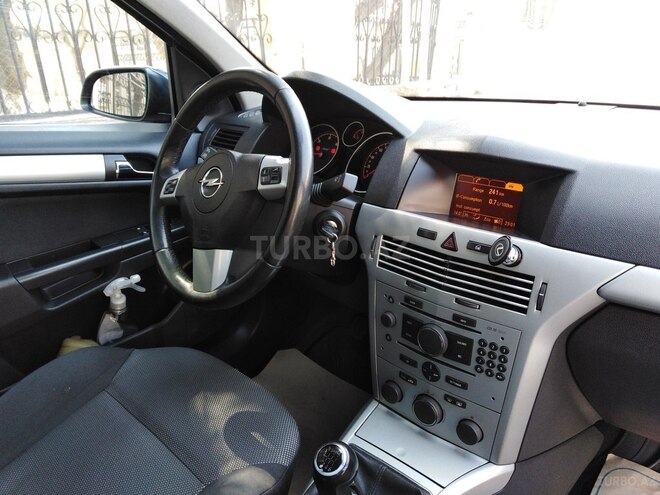 Opel Astra 2009, 318,965 km - 1.9 l - Bakı