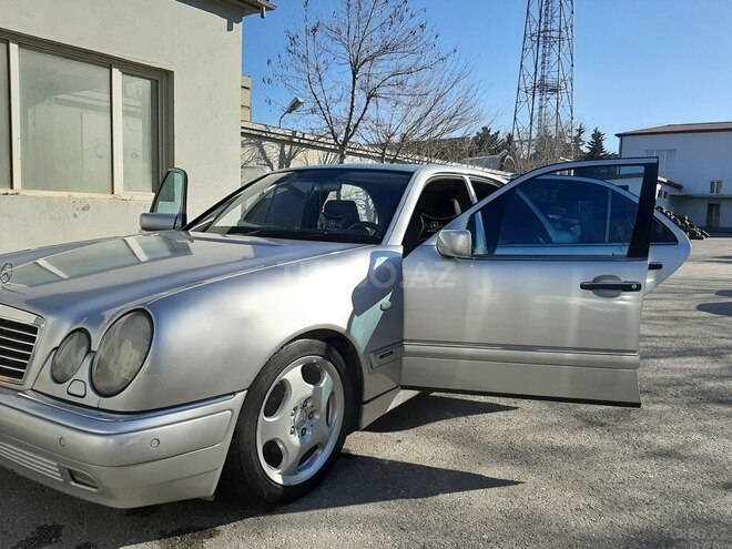 Mercedes E 240 1998, 410,254 km - 2.4 l - Bakı