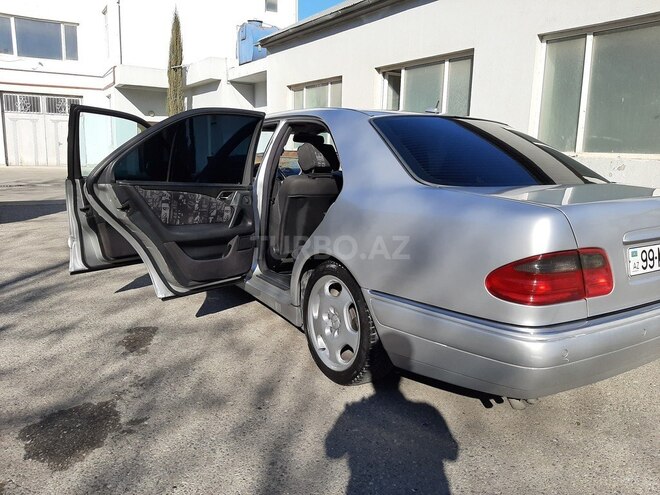 Mercedes E 240 1998, 410,254 km - 2.4 l - Bakı