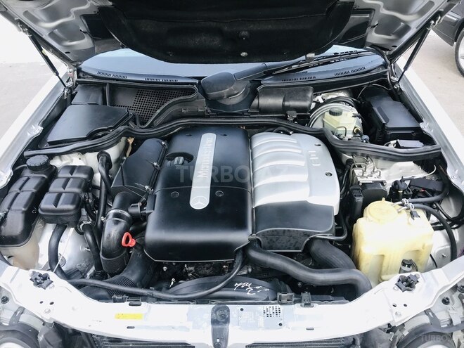Mercedes E 270 2000, 321,890 km - 2.7 l - Bakı