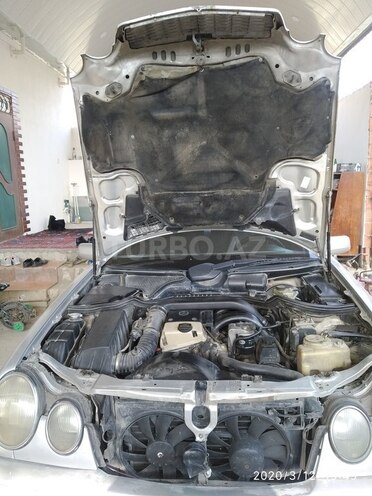 Mercedes E 220 1998, 343,189 km - 2.2 л - Bakı