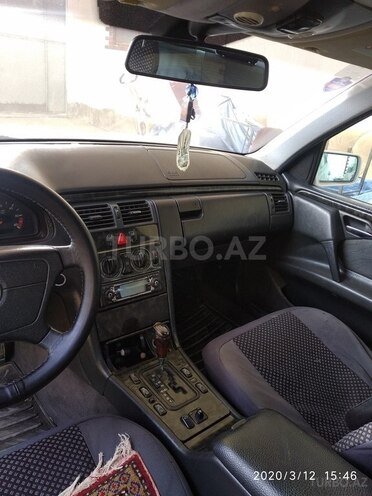 Mercedes E 220 1998, 343,189 km - 2.2 л - Bakı