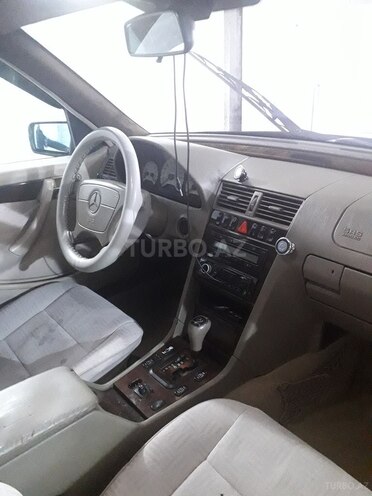 Mercedes C 220 1998, 207,893 km - 2.2 l - Bakı