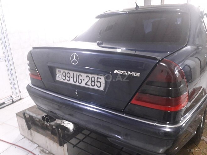 Mercedes C 220 1998, 207,893 km - 2.2 l - Bakı