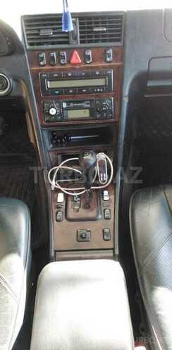 Mercedes C 220 2000, 355,000 km - 2.2 л - Gəncə