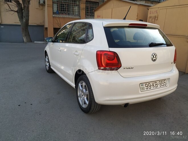 Volkswagen Polo 2011, 132,000 km - 1.4 l - Bakı