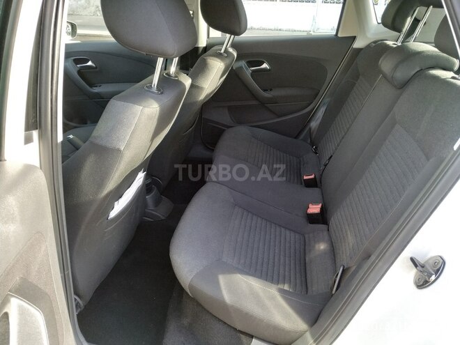 Volkswagen Polo 2011, 132,000 km - 1.4 l - Bakı