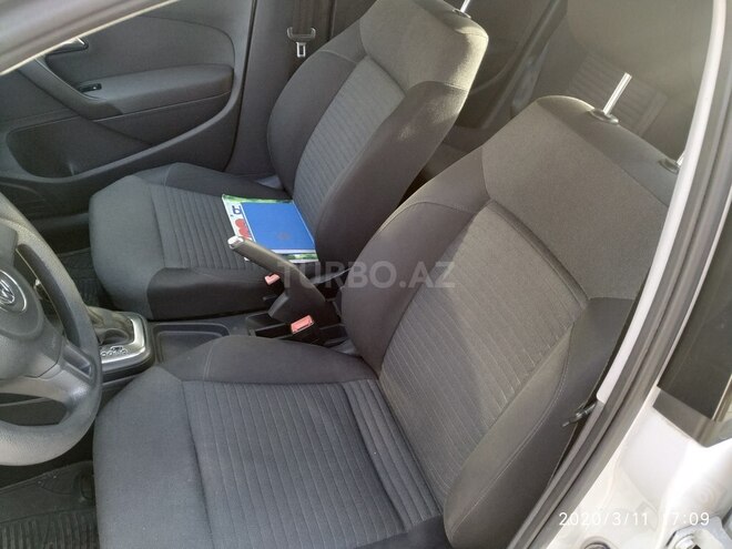 Volkswagen Polo 2011, 132,000 km - 1.4 l - Bakı