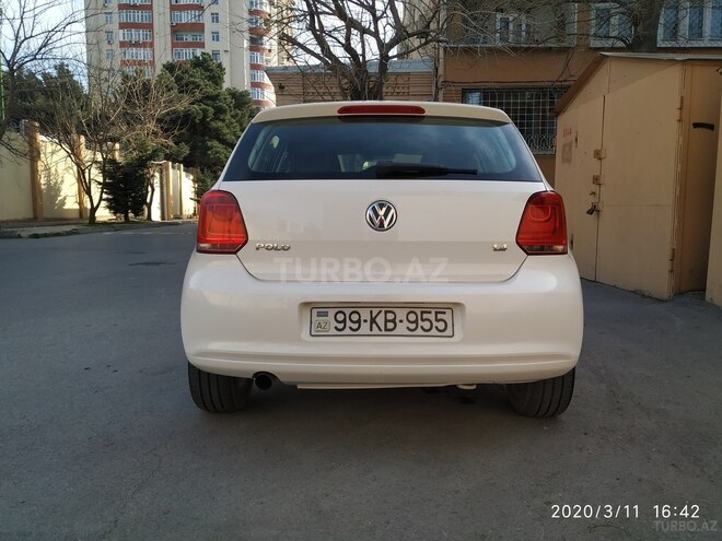 Volkswagen Polo 2011, 132,000 km - 1.4 l - Bakı