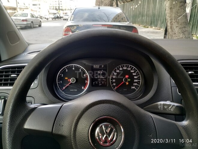 Volkswagen Polo 2011, 132,000 km - 1.4 l - Bakı