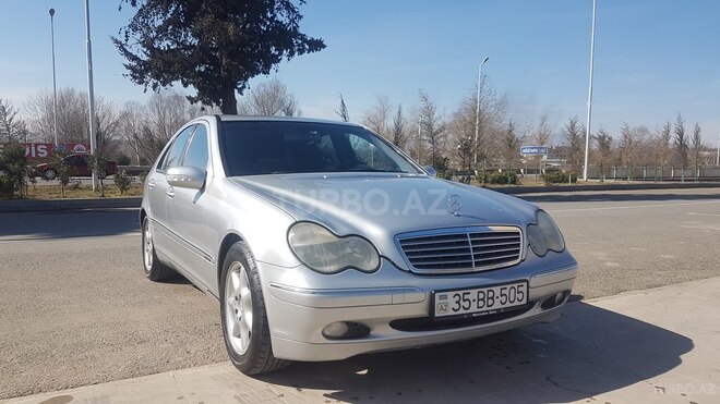 Mercedes C 200 2002, 294,000 km - 2.0 l - Qazax