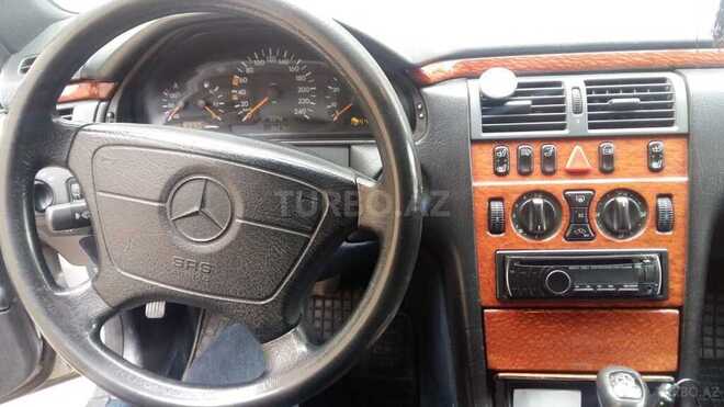 Mercedes E 200 1997, 353,000 km - 2.0 l - Bakı