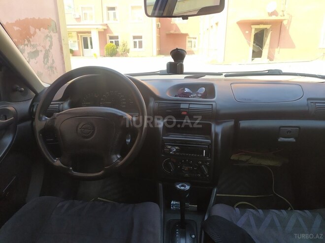 Opel Astra 1996, 320,000 km - 1.6 l - Bakı