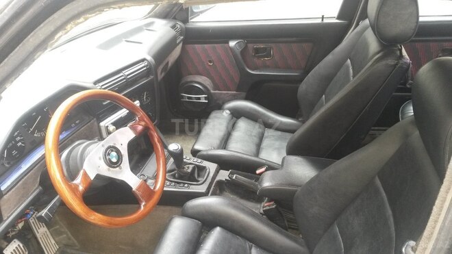 BMW 325 1988, 465,588 km - 2.5 l - Bakı