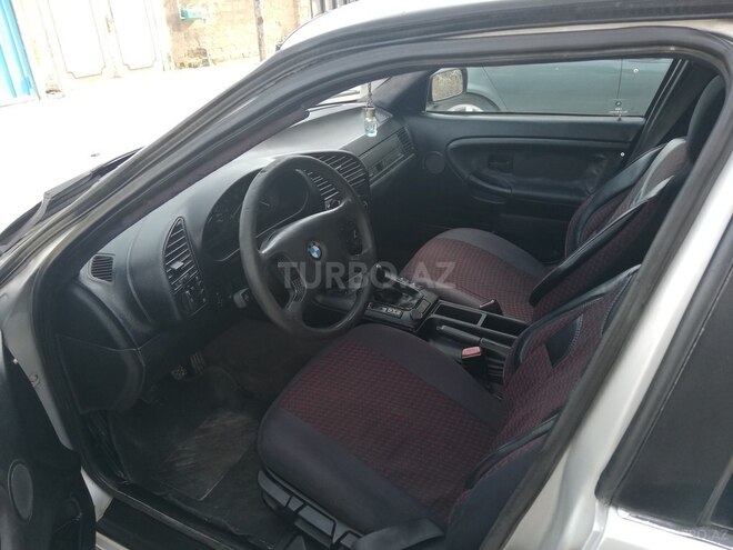 BMW 318 1991, 450,000 km - 1.8 l - Bakı
