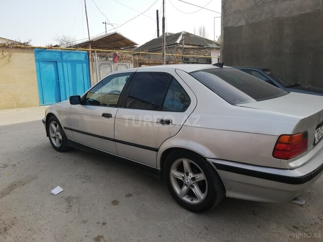 BMW 318 1991, 450,000 km - 1.8 l - Bakı