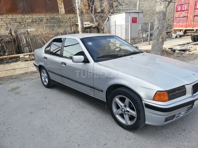 BMW 318 1991, 450,000 km - 1.8 l - Bakı
