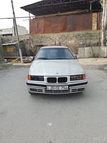 BMW 318 1991, 450,000 km - 1.8 l - Bakı