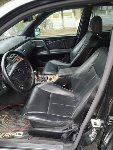 Mercedes E 240 1999, 216,000 km - 2.4 l - Sumqayıt