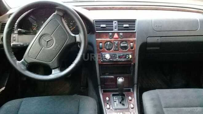 Mercedes C 230 1997, 266,800 km - 2.3 l - Bakı