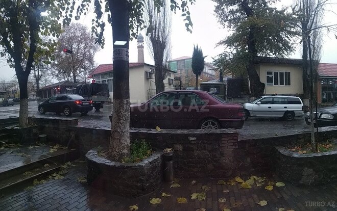 Mercedes C 200 1997, 320,000 km - 2.0 l - Şəki