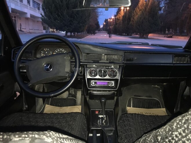 Mercedes 190 1990, 256,000 km - 2.0 l - Bakı
