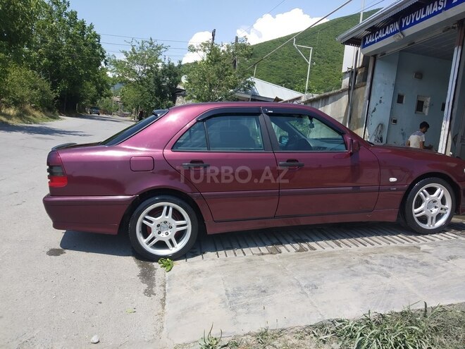 Mercedes C 200 1997, 320,000 km - 2.0 l - Şəki