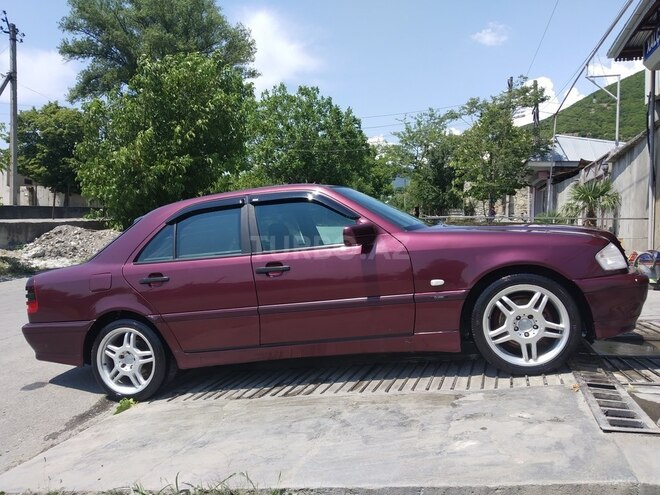 Mercedes C 200 1997, 320,000 km - 2.0 l - Şəki